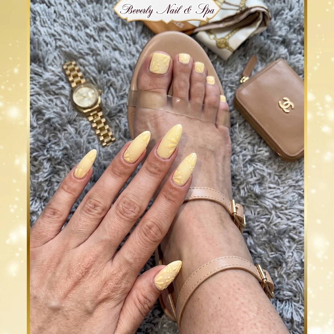Lovely nails